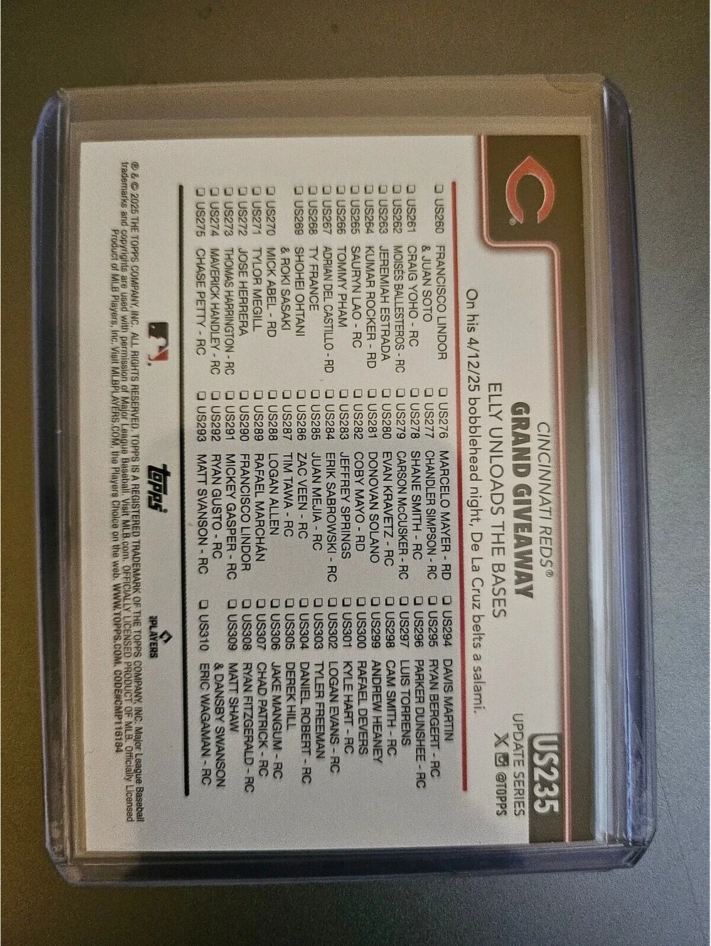 Elly De La Cruz- Grand Giveaway [Ghost Halloween] #US235 - 2025 Topps Update - Picture 2 of 2